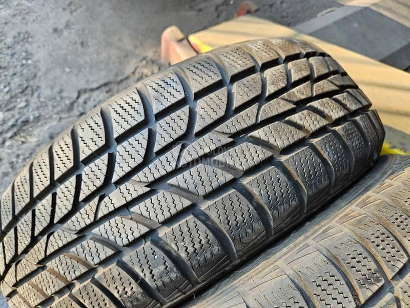 Hankook 185/60 R15 Sve sezone