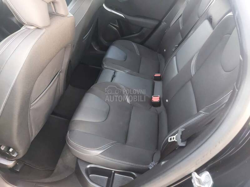 Volvo V40 1.6 D2