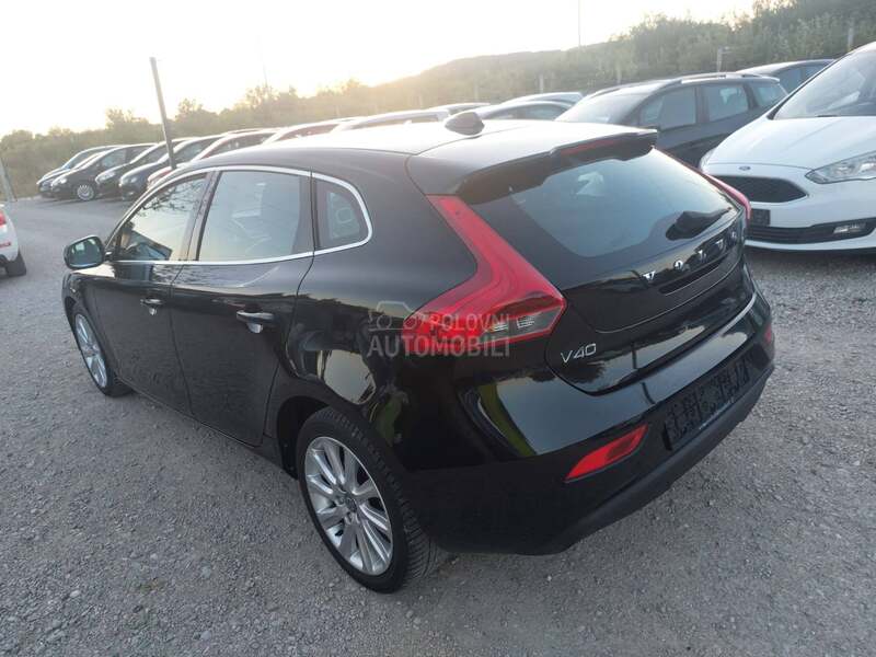 Volvo V40 1.6 D2