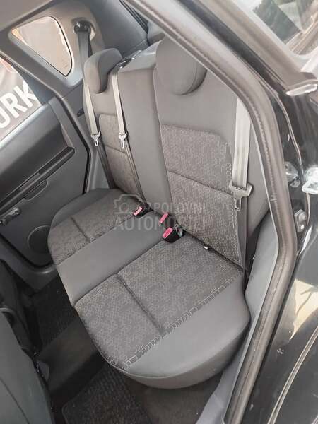 Mitsubishi Colt 1.3i  u.v.o.z  C H