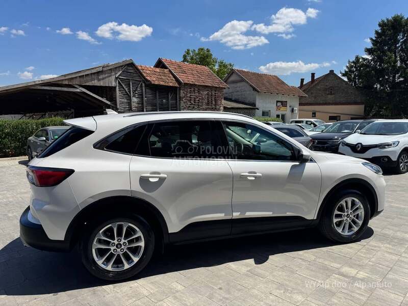 Ford Kuga 1.5 tdci TITANIUM