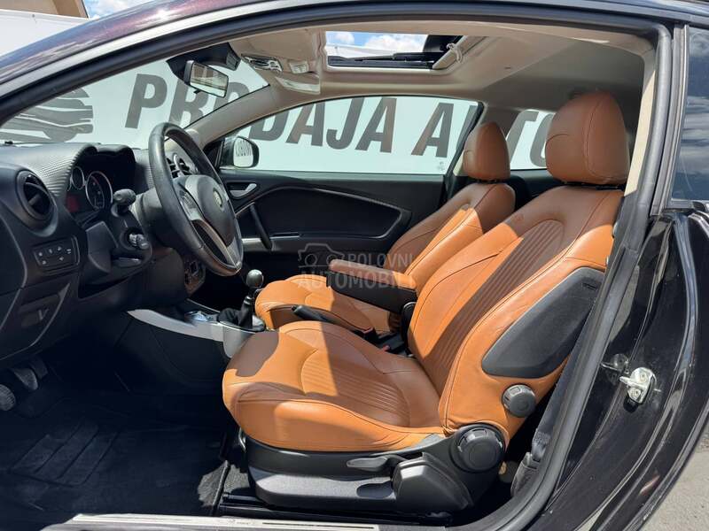 Alfa Romeo MiTo KOŽA / ŠIBER