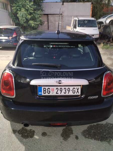 MINI Cooper 