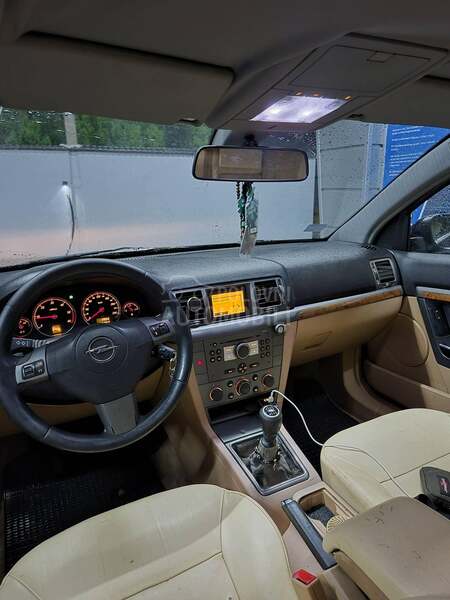 Opel Vectra C 1,9 CDTI mjet