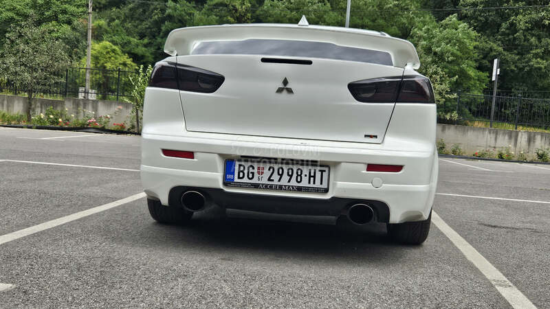 Mitsubishi Lancer Ralliart Evo
