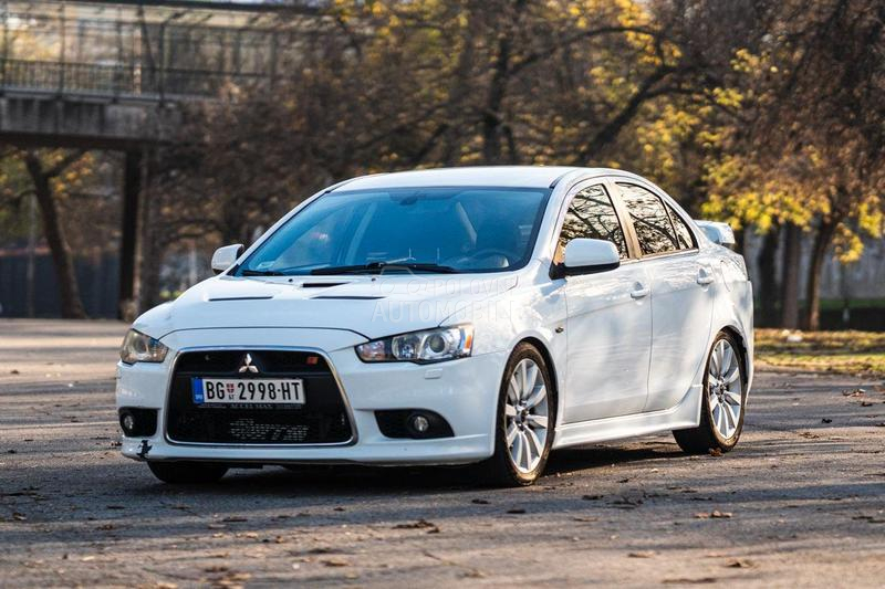 Mitsubishi Lancer Ralliart Evo