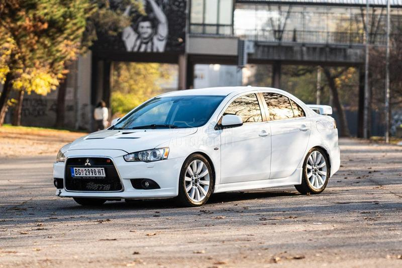 Mitsubishi Lancer Ralliart Evo