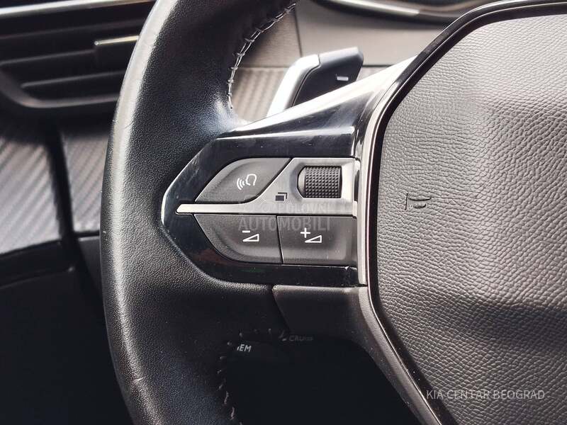 Peugeot 2008 1.2 ALLURE A/T