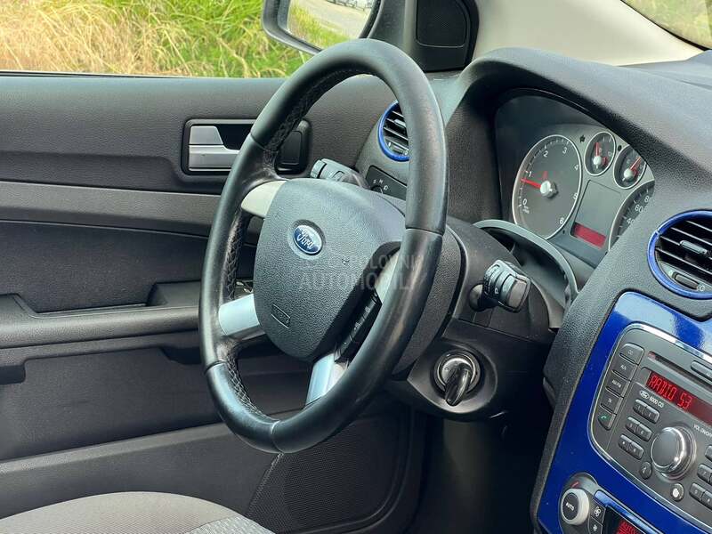 Ford Focus titanium