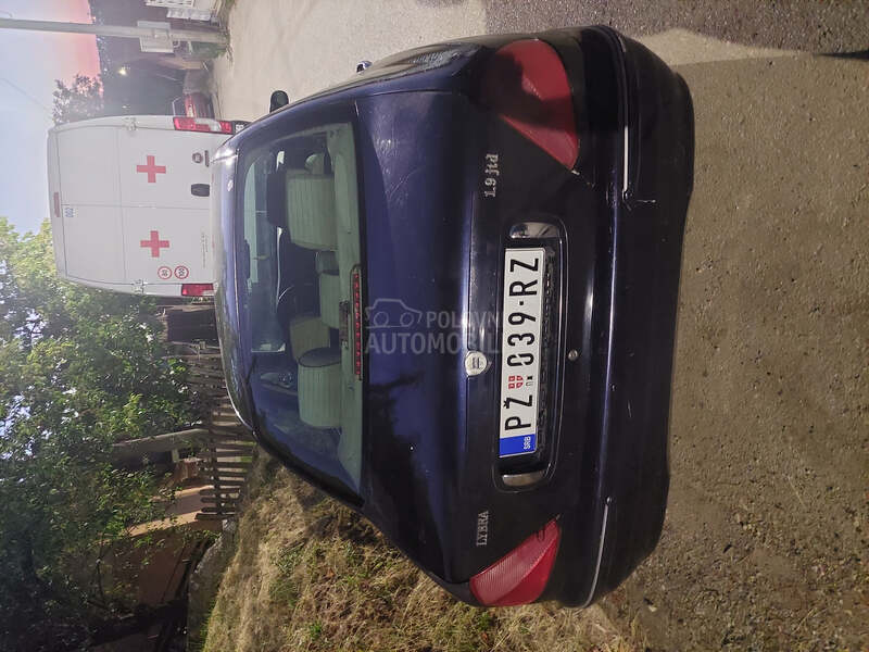 Lancia Lybra 