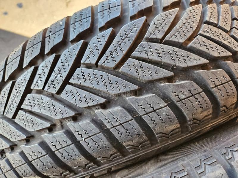 Dunlop 185/65 R15 Sve sezone