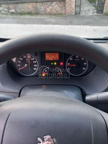 Peugeot Boxer pali radi ide