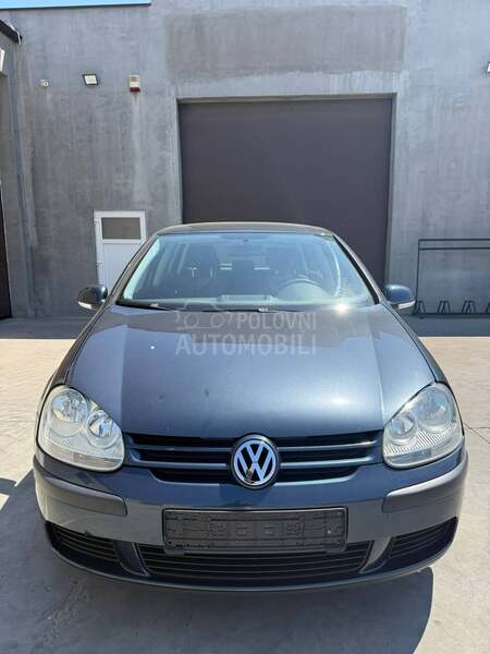 Volkswagen Golf 5 1.6HIGH. KAONOV