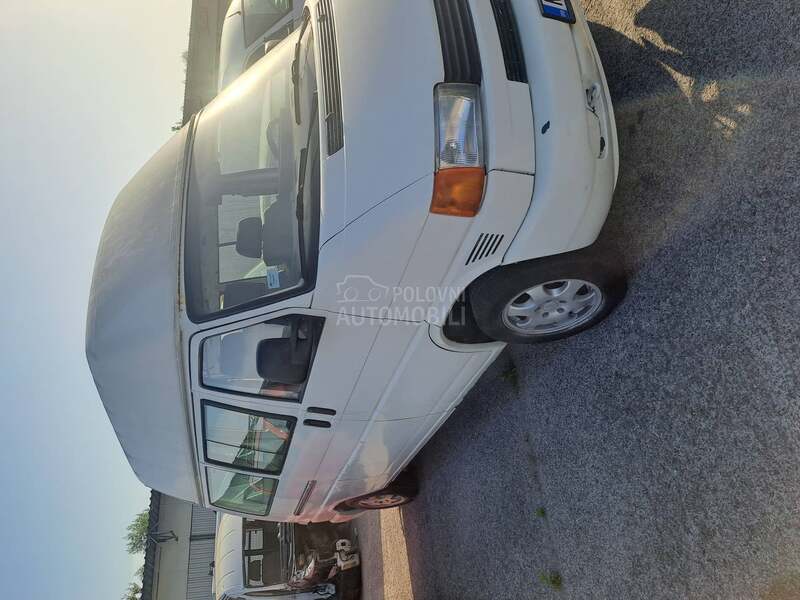 Volkswagen Transporter T4 2500ccm.Dugacki