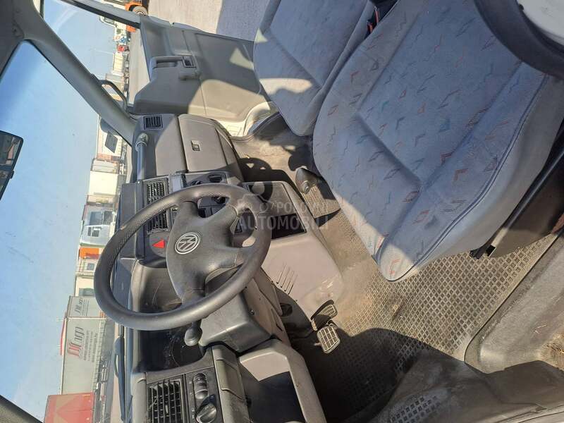 Volkswagen Transporter T4 2500ccm.Dugacki