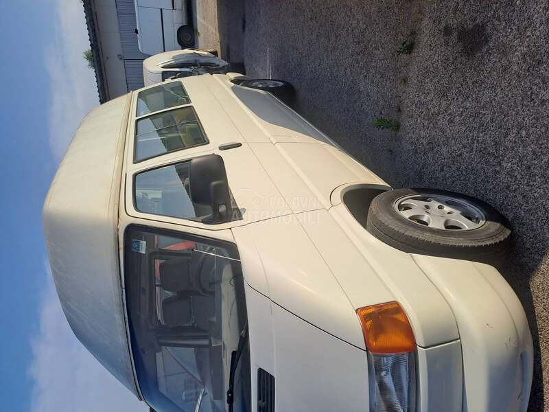 Volkswagen Transporter T4 2500ccm.Dugacki
