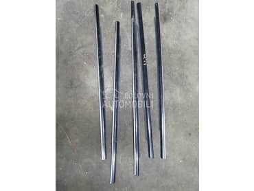 Lajsna vrata prozora za Mercedes Benz B Klasa od 2005. do 2011. god.