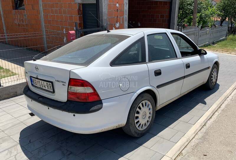 Opel Vectra B 1.6 16V