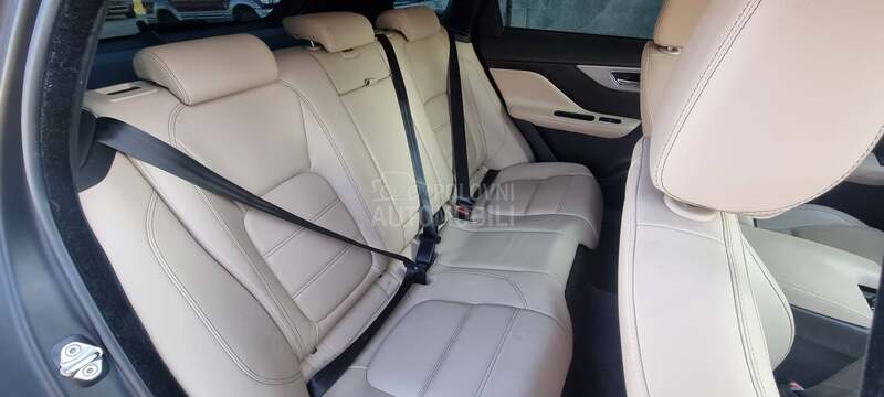 Jaguar F pace 2.0d Pure AWD T.O.P.