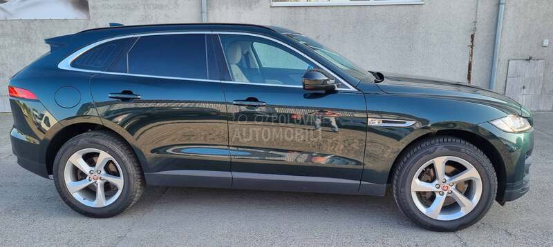 Jaguar F pace 2.0d Pure AWD T.O.P.