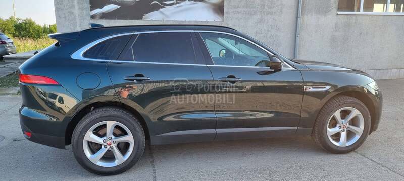 Jaguar F pace 2.0d Pure AWD T.O.P.
