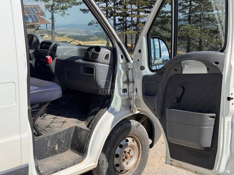Peugeot Boxer 