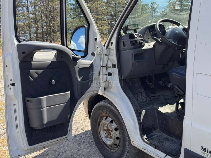 Peugeot Boxer 