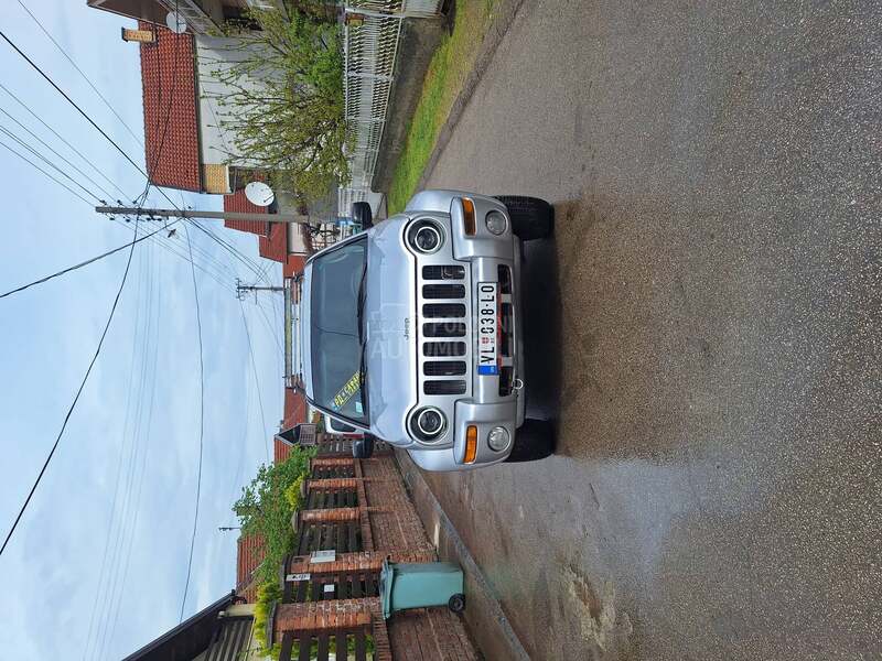 Jeep Cherokee 