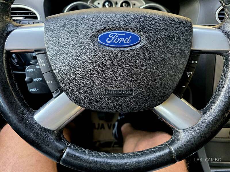 Ford Focus SW 1.8b TITANIUM