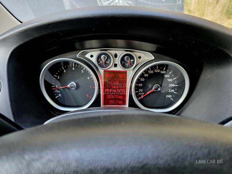 Ford Focus SW 1.8b TITANIUM