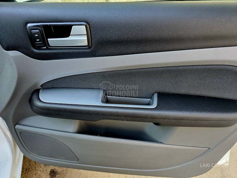 Ford Focus SW 1.8b TITANIUM