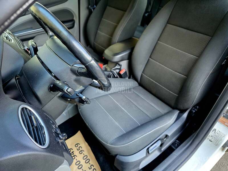 Ford Focus SW 1.8b TITANIUM