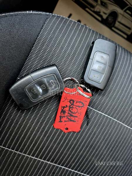 Ford Focus SW 1.8b TITANIUM