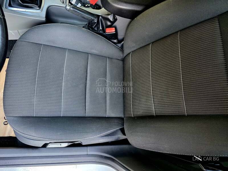 Ford Focus SW 1.8b TITANIUM
