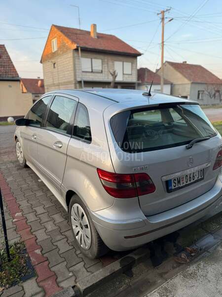 Mercedes Benz B 180 2.0