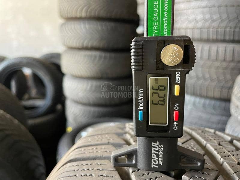 Continental 235/55 R18 Zimska