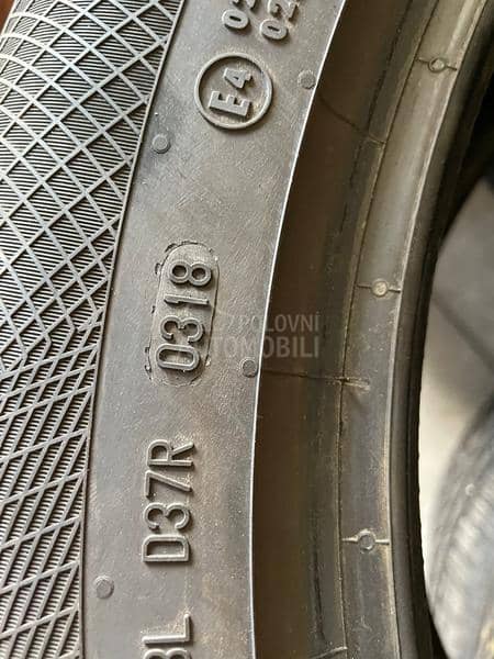 Continental 235/55 R18 Zimska