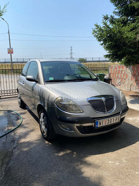 Lancia Ypsilon 1.2