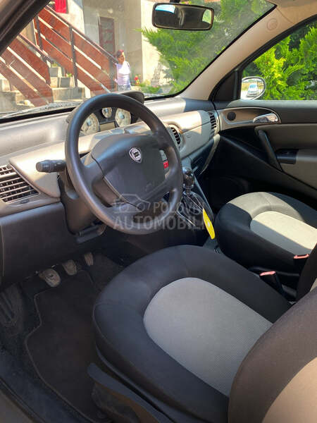 Lancia Ypsilon 1.2