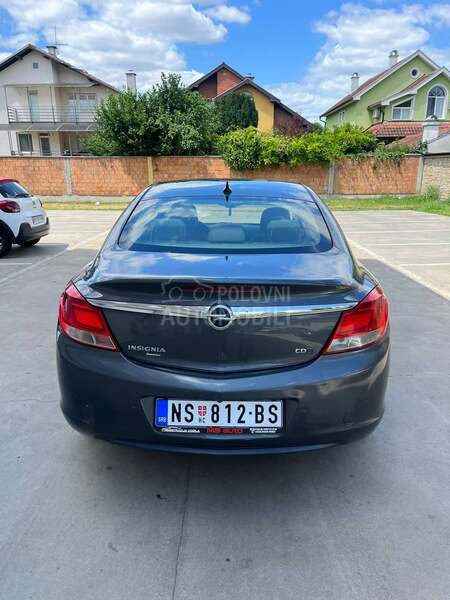 Opel Insignia 2.0