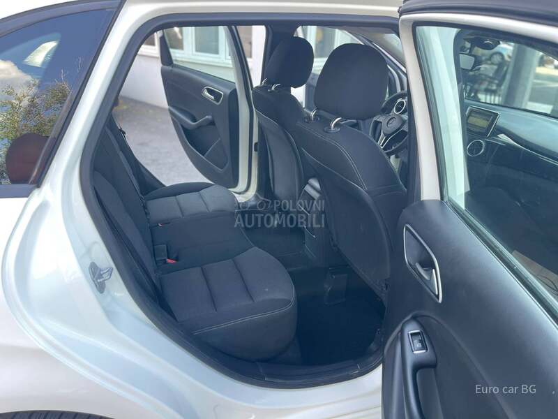 Mercedes Benz B 180 A U T O M A T