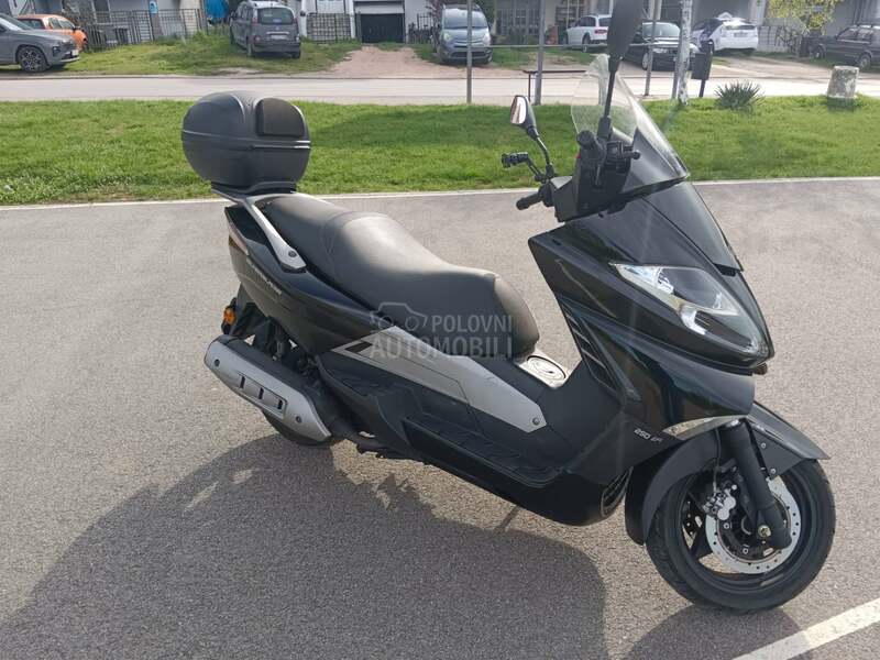 Keeway Silverblade