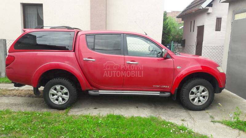 Mitsubishi L200 DI-D 4X4
