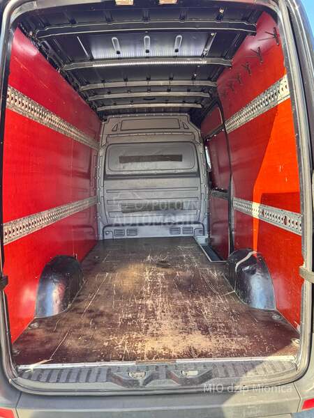Volkswagen Crafter 2.5 TDI 100 KW FULL