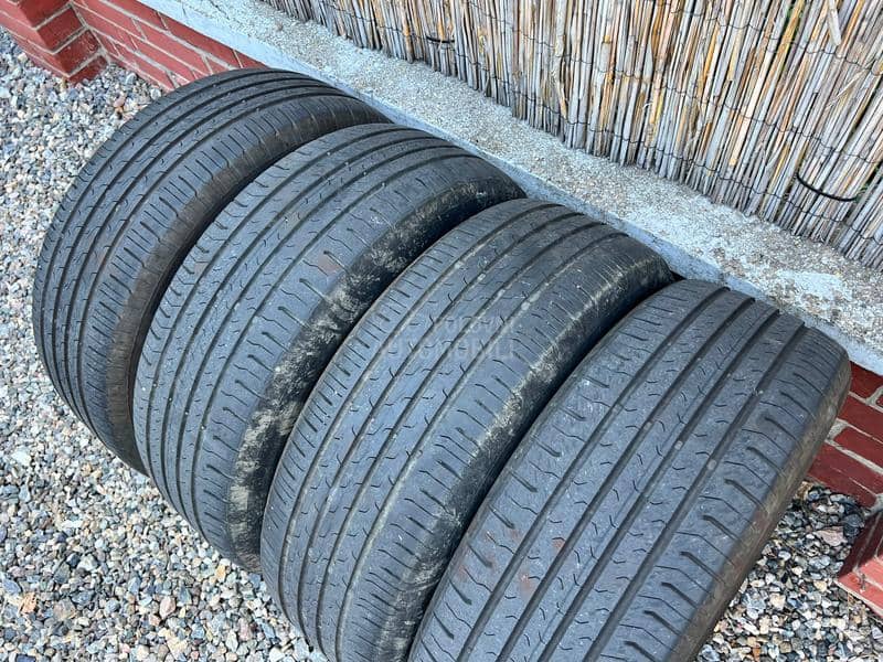 Continental 215/60 R17 Letnja