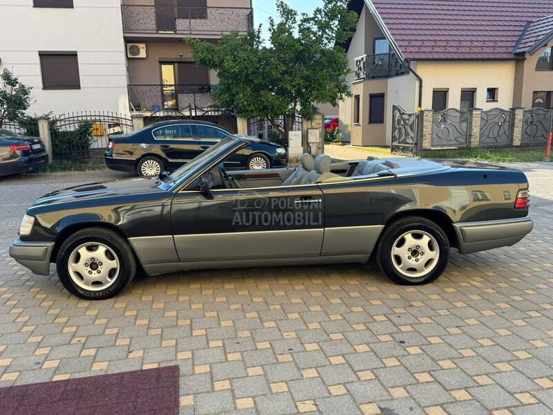 Mercedes Benz E 320 