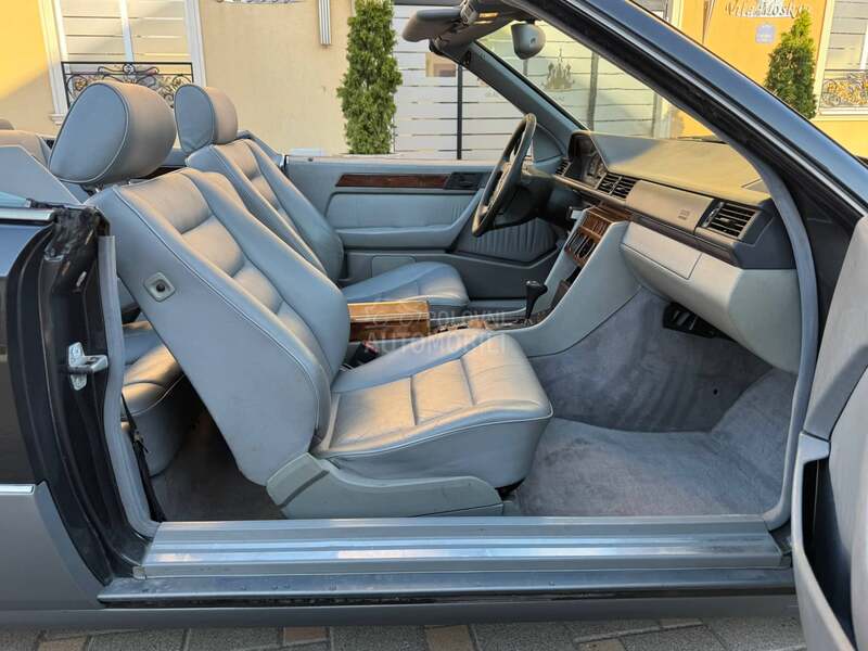 Mercedes Benz E 320 