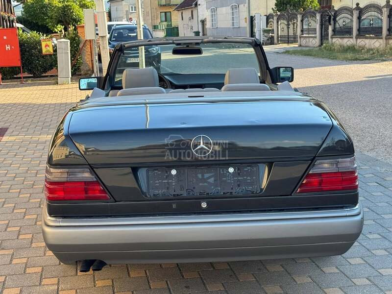 Mercedes Benz E 320 