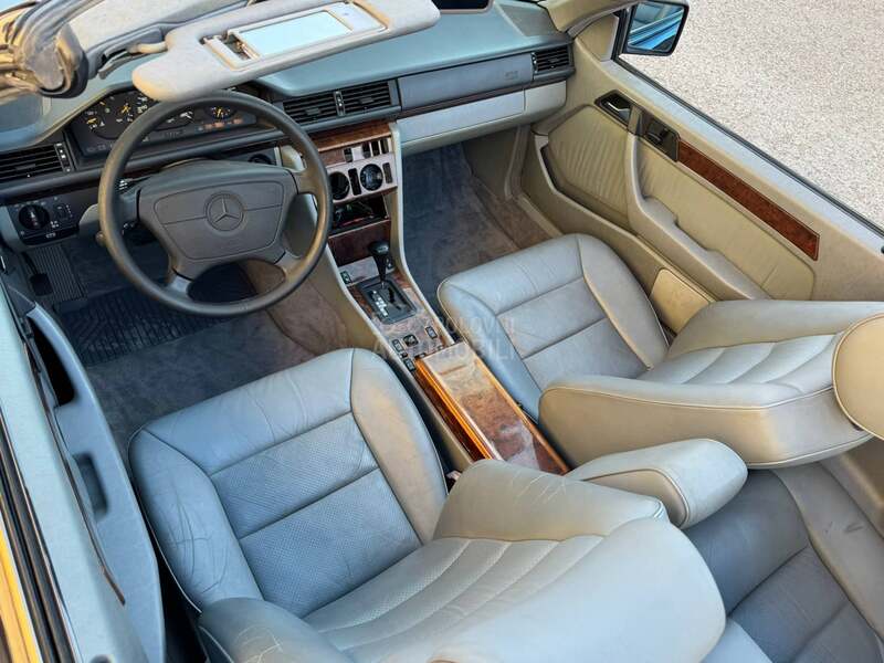 Mercedes Benz E 320 