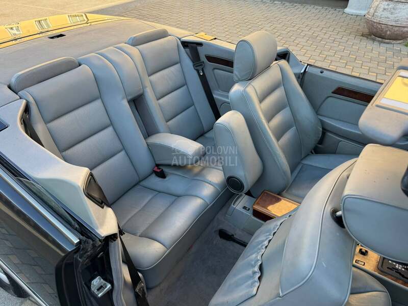 Mercedes Benz E 320 